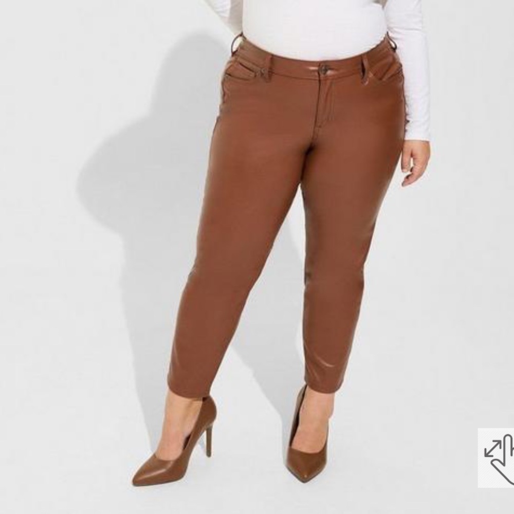 Torrid Perfect Skinny Faux Leather Mid Rise Pants Size 24